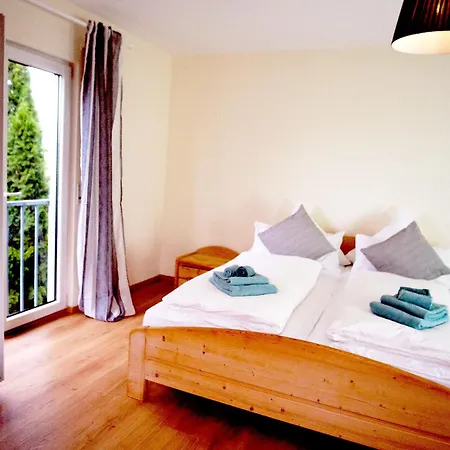 Apartmenthaus Oberndorf מלון דירות